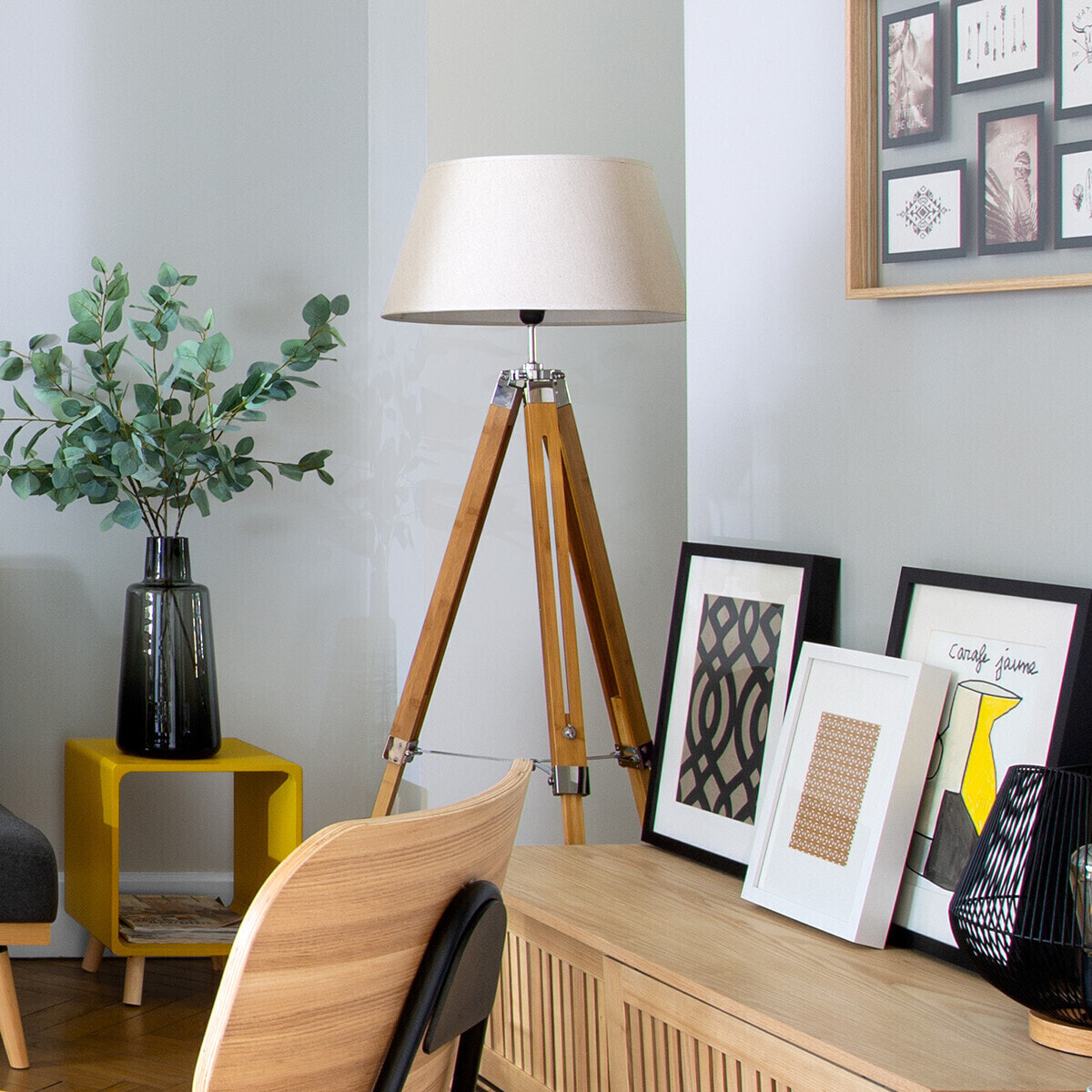Lampadaire trépied "Runo" bambou blanc ivoire H145cm
