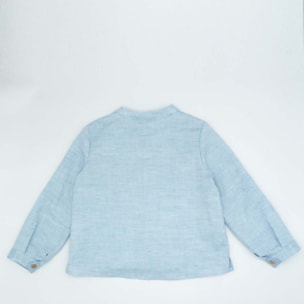 CAMISA LINO CELESTE CON BOTON DE MADERA