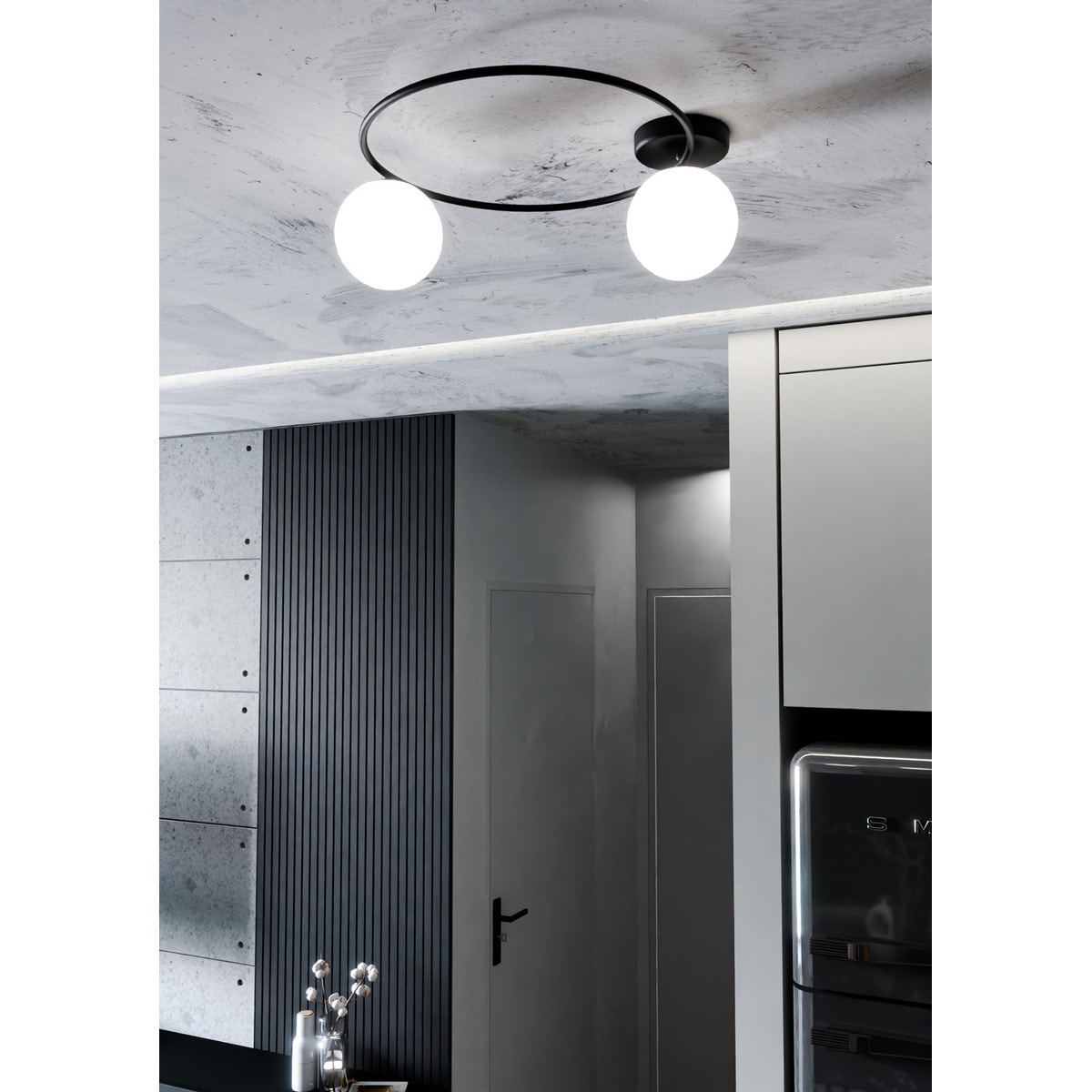 Lampada da soffitto SOPRA con struttura in acciaio nero e sfere in vetro opale