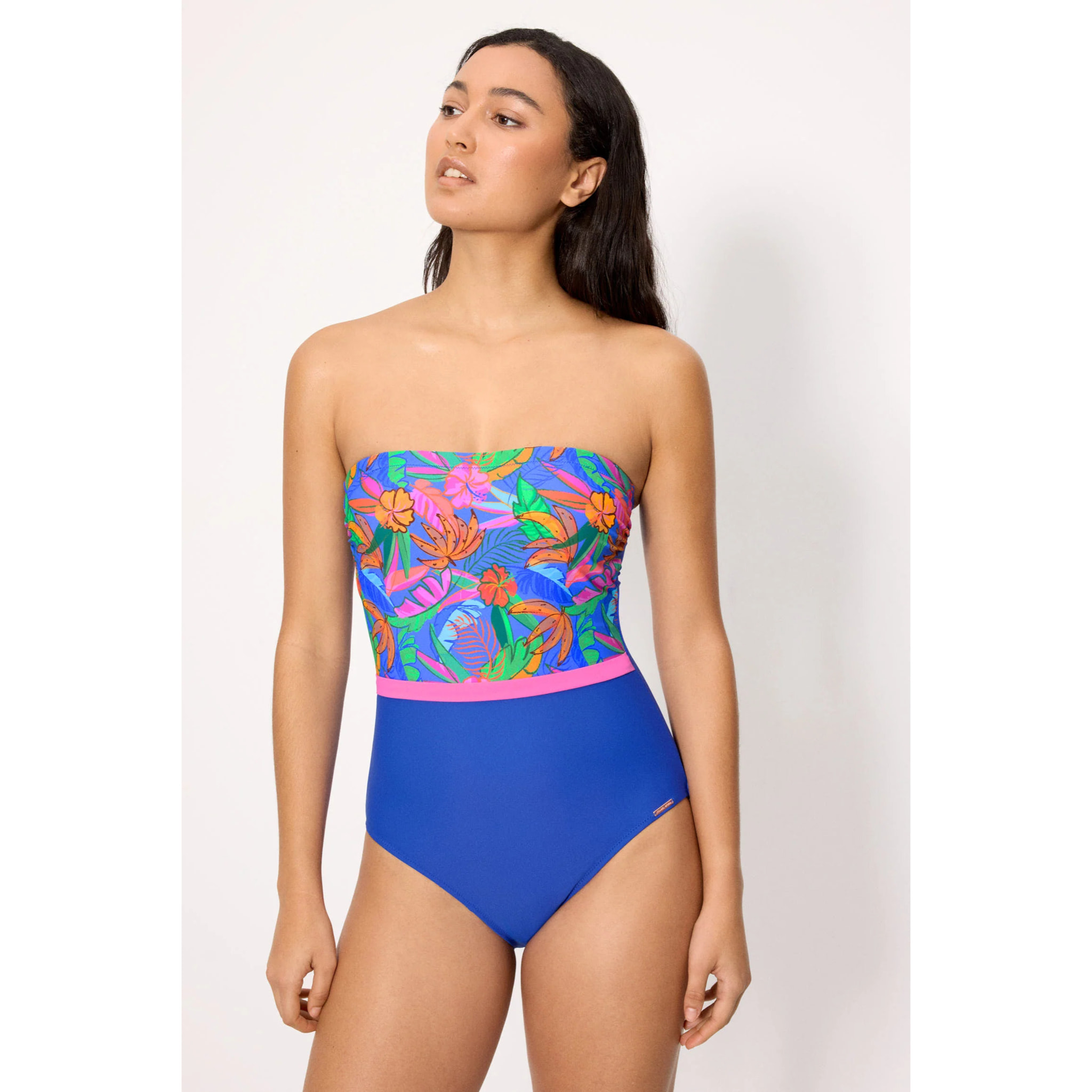 Costume bandeau modellante