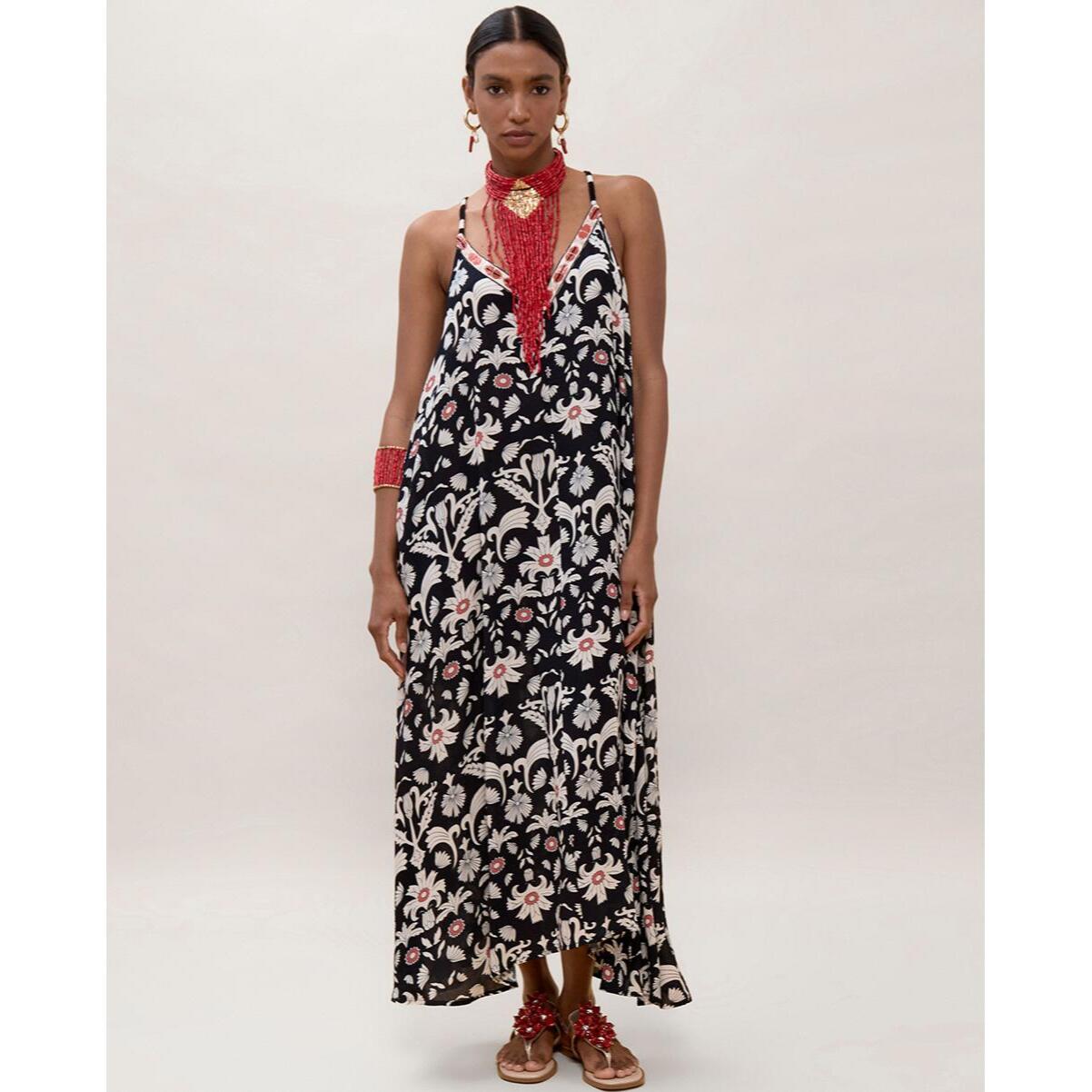 Abito lungo con spalline e stampa etnica