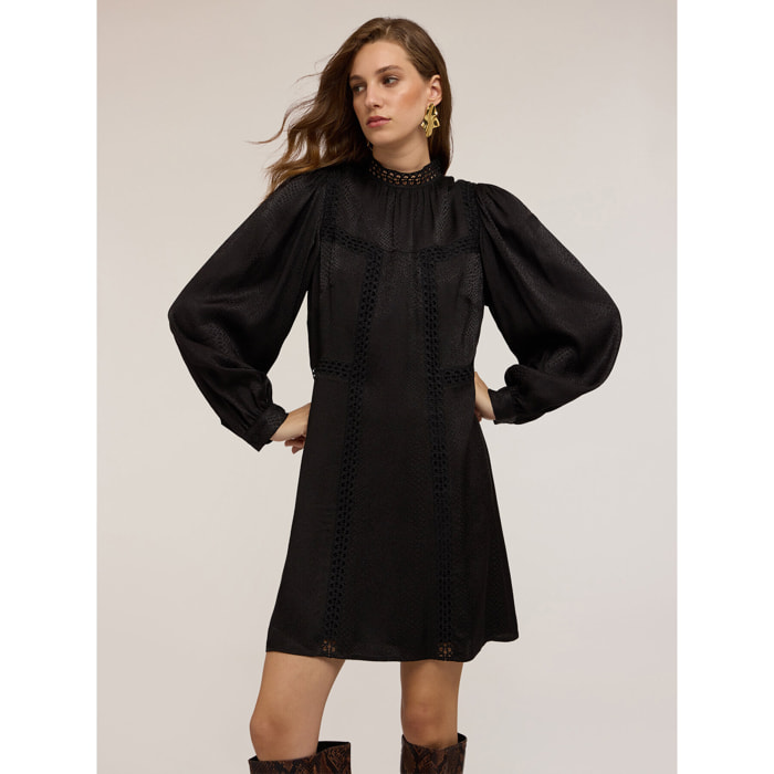 Motivi - Vestido jacquard con cuello alto - Negro