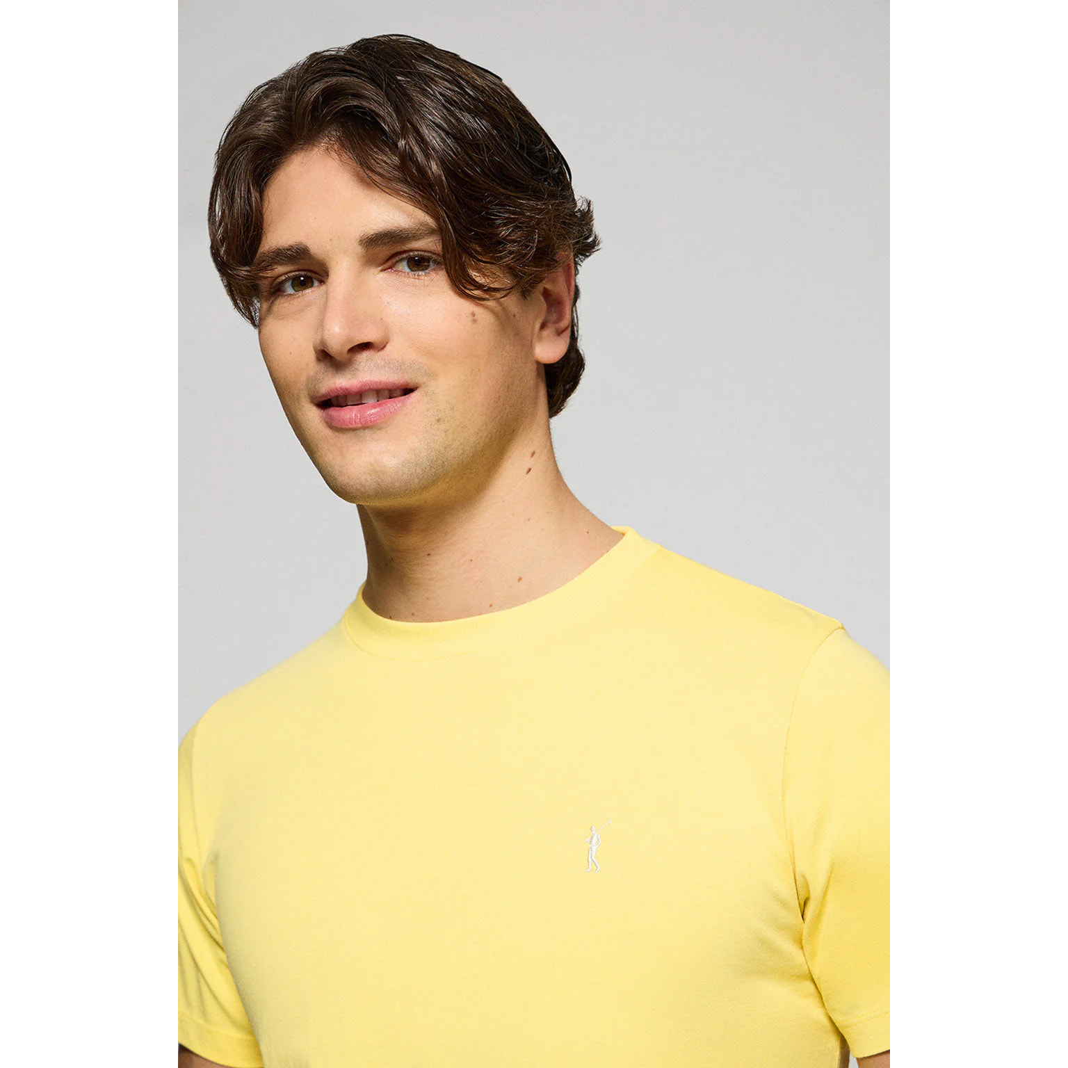 Camiseta amarilla con cuello redondo y bordado Rigby Go