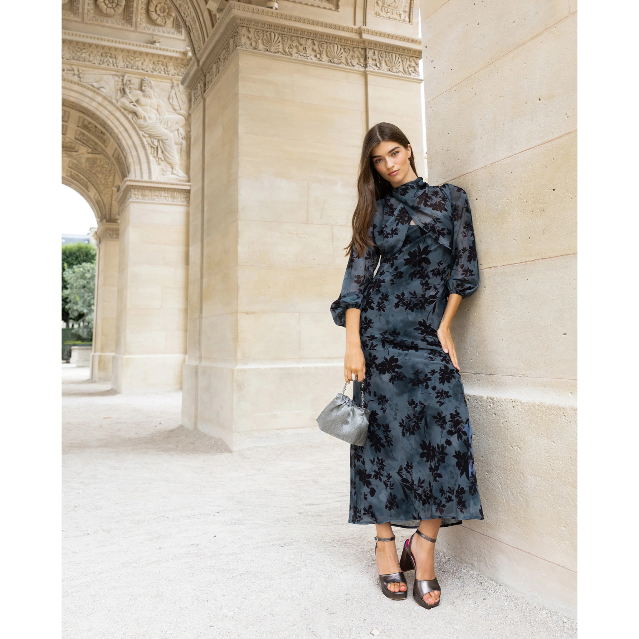 Vestido lencero con tirantes