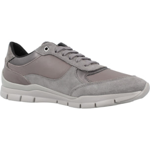 Sneakers de  Mujer de la marca GEOX  modelo D SUKIE GRIS