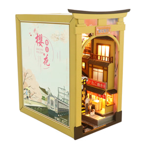 Vacaciones en Sakura. Book Nook realista con gran detalle, cubierta y luces led.
