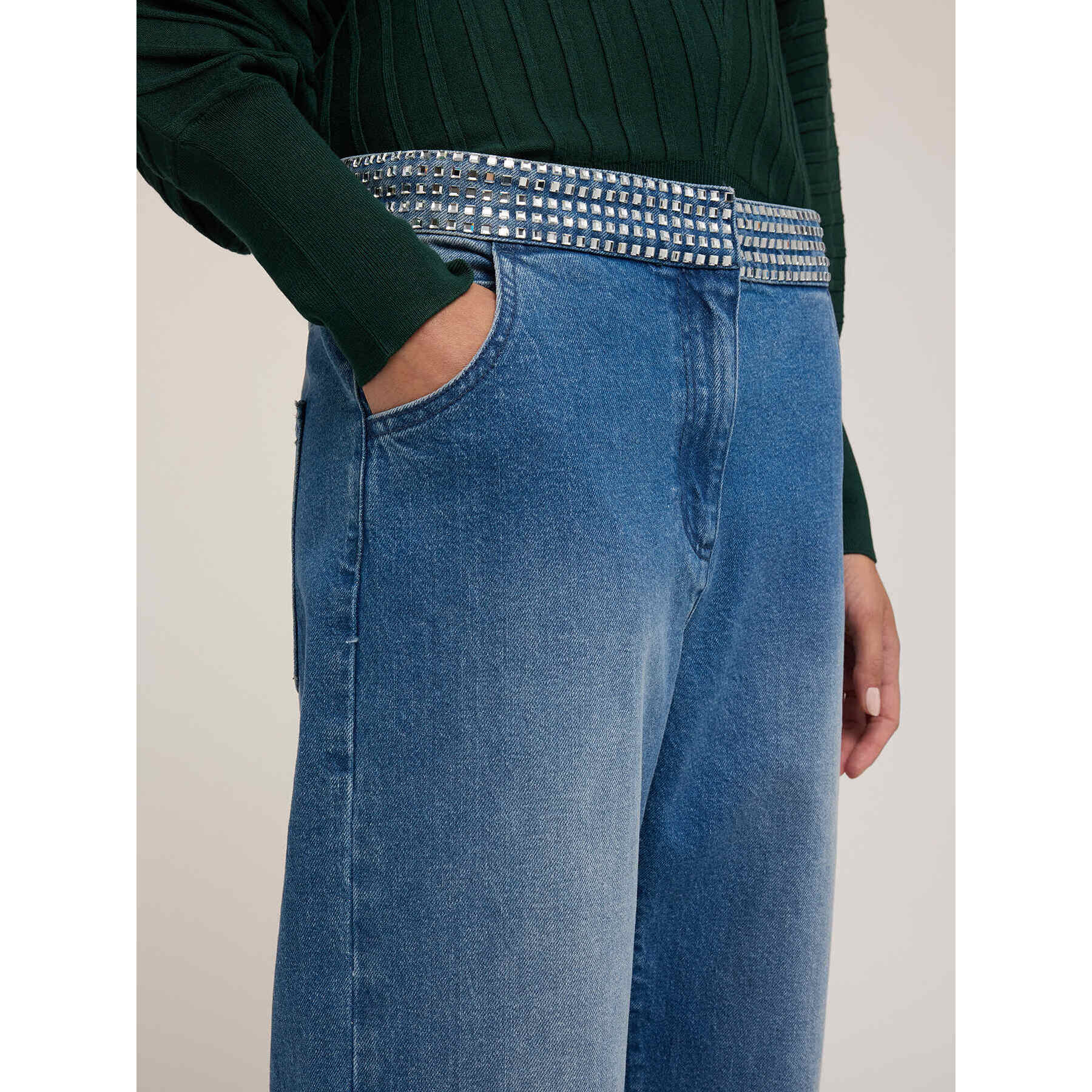 Motivi - Jeans boyfriend con cintura de joya - Azul