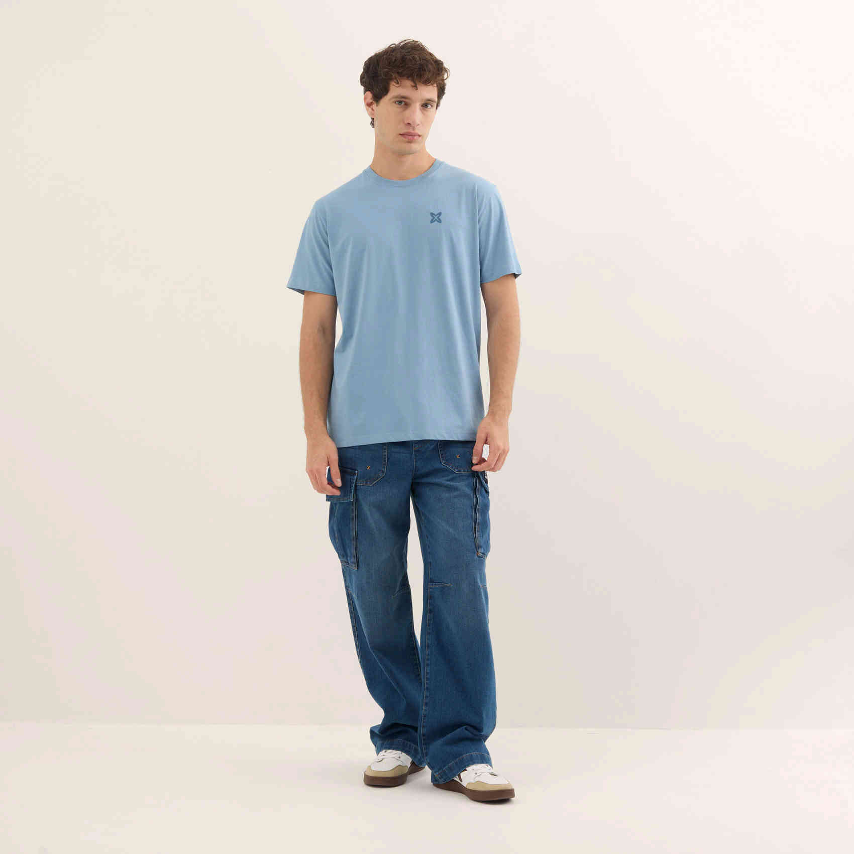 Camiseta Básica Algodón Orgánico Azul Claro ESSENTIALS T-SHIRT LIGHT BLUE