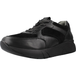 Sneakers de  Hombre de la marca STONEFLY  modelo ACTION 31 CALF LTH/VELOUR NEGRO