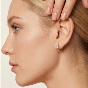 Pendientes de Circonita Brillante acabado en oro amarillo de 18k