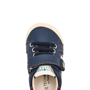 Sneakers per neonati con design rispettoso e stampa a stella