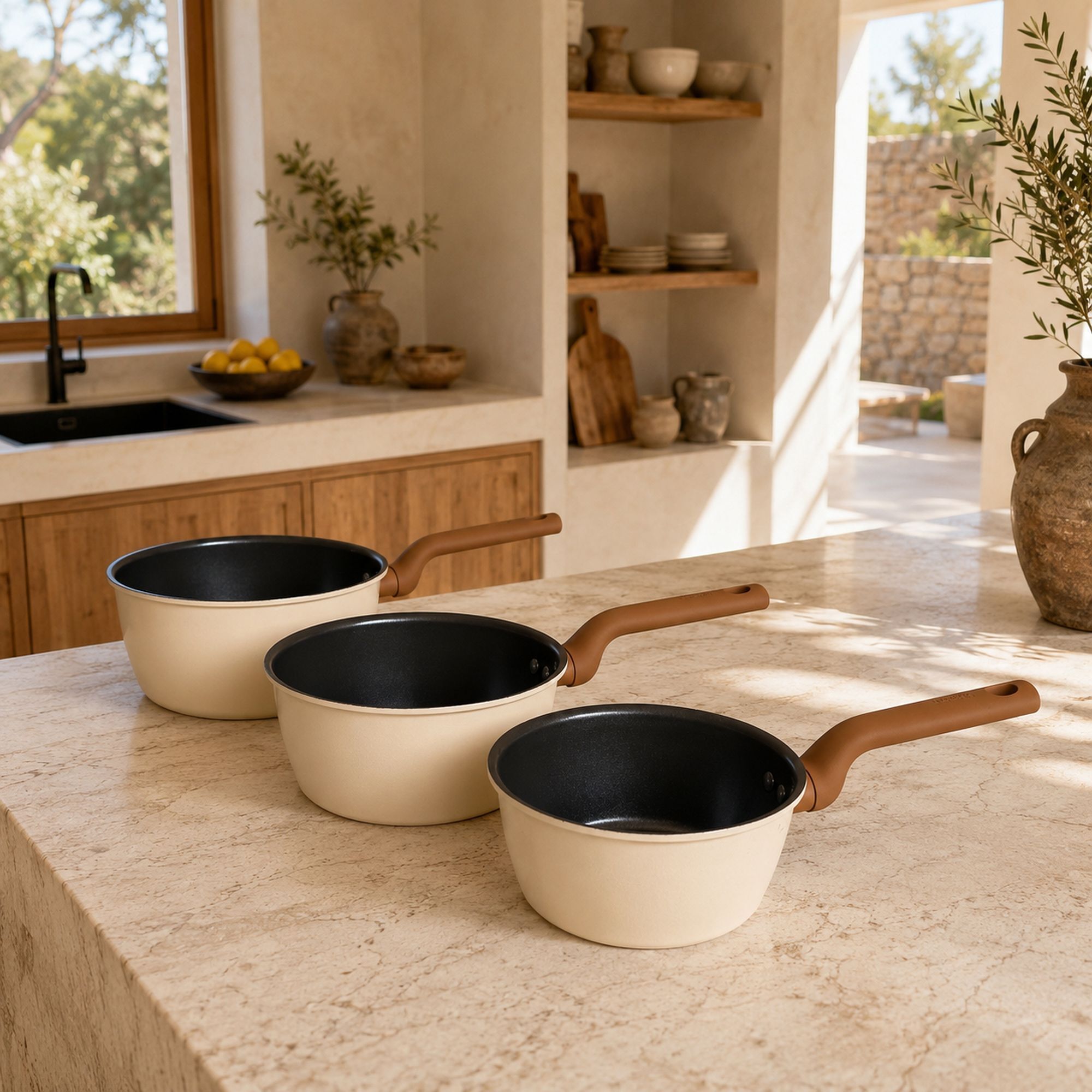 Set de 3 casseroles avec revêtement céramique en acier carbone beige  PRATICOOK