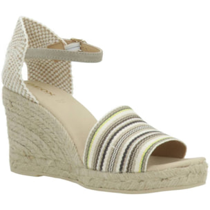 Sandalias Mujer de la marca GEOX  modelo 134117 BEIS