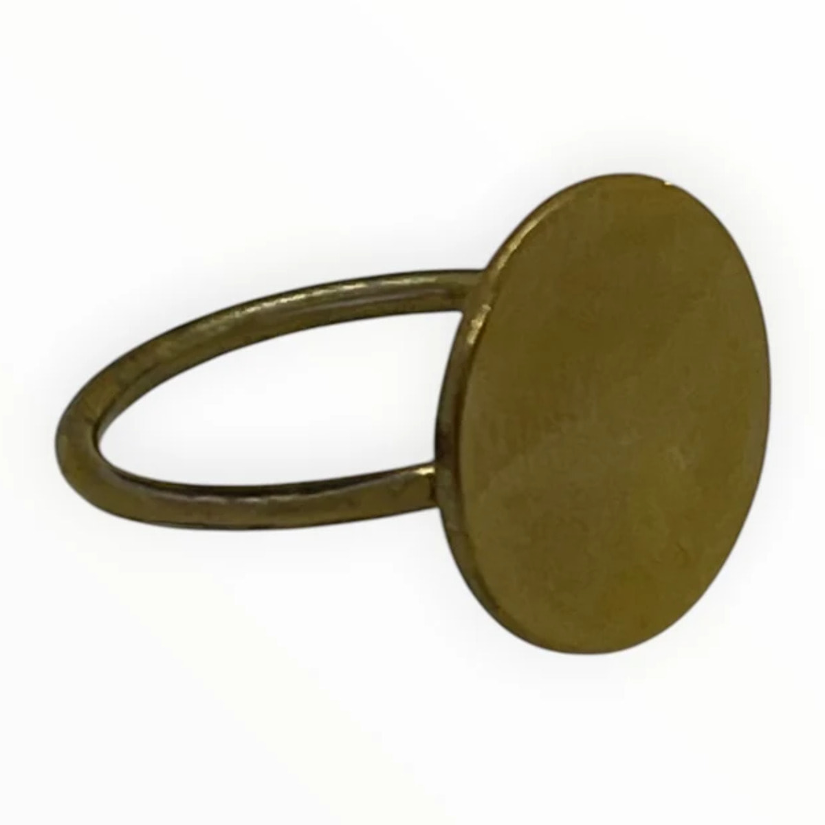 Anillo latón sello liso minimal en dorado