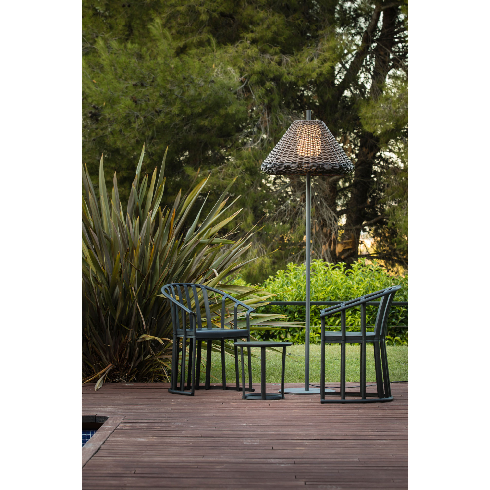 SAIGON OUT 1950 W70 Lámpara de pie gris/marrón