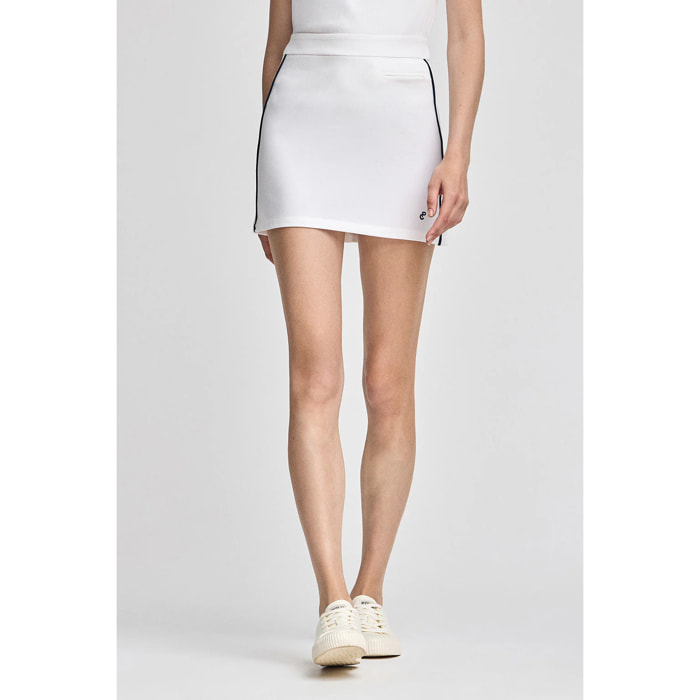 Falda blanca June con monograma bordado