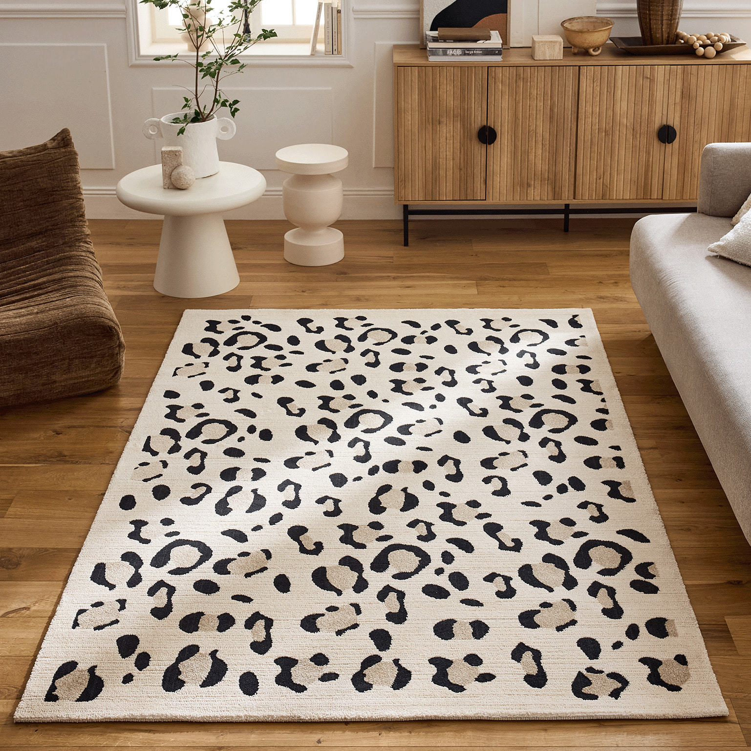 LEOVAH - Tapis salon motif léopard crème