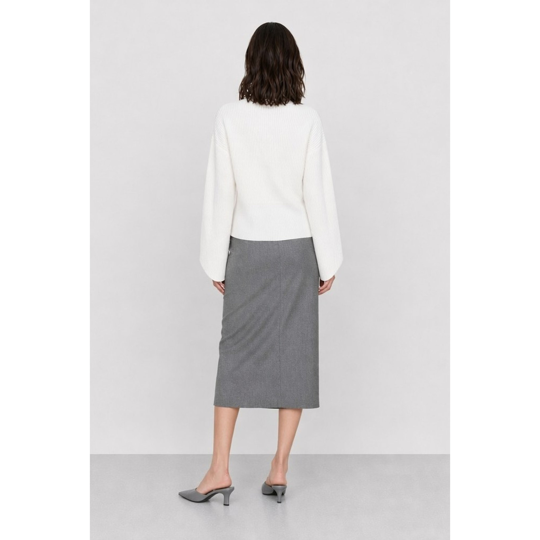 Kocca - Maglia a maniche lunghe a coste con scollo decorato Donna