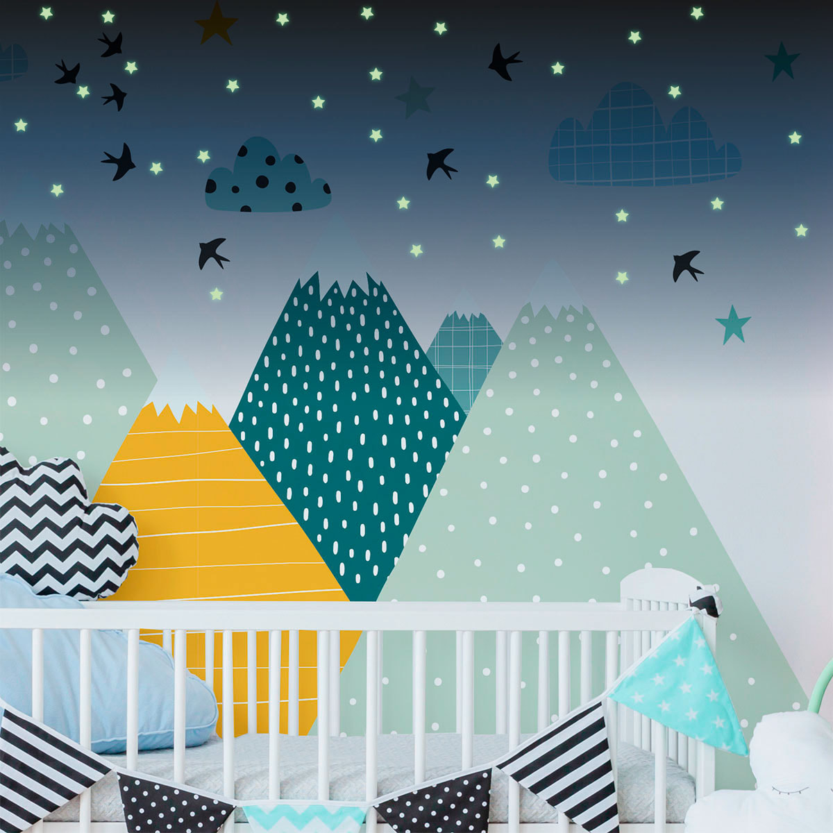 Stickers muraux enfants - Décoration chambre bébé - Autocollant Sticker mural géant enfant montagnes scandinaves MONTAGNES ZISKA + 100 ÉTOILES PHOSPHORESCENTES