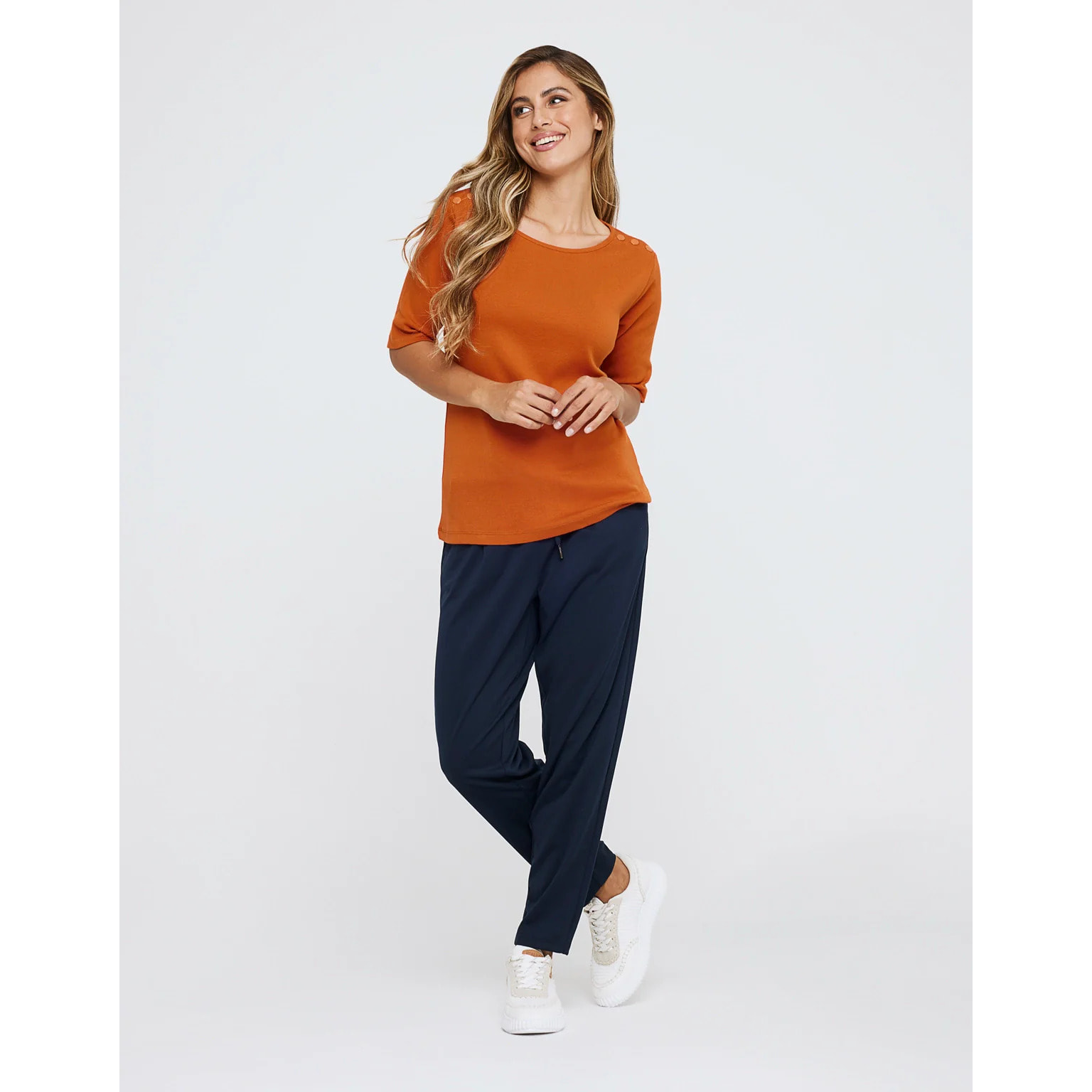 Camiseta Manga Corta Naranja - New Rosaleen