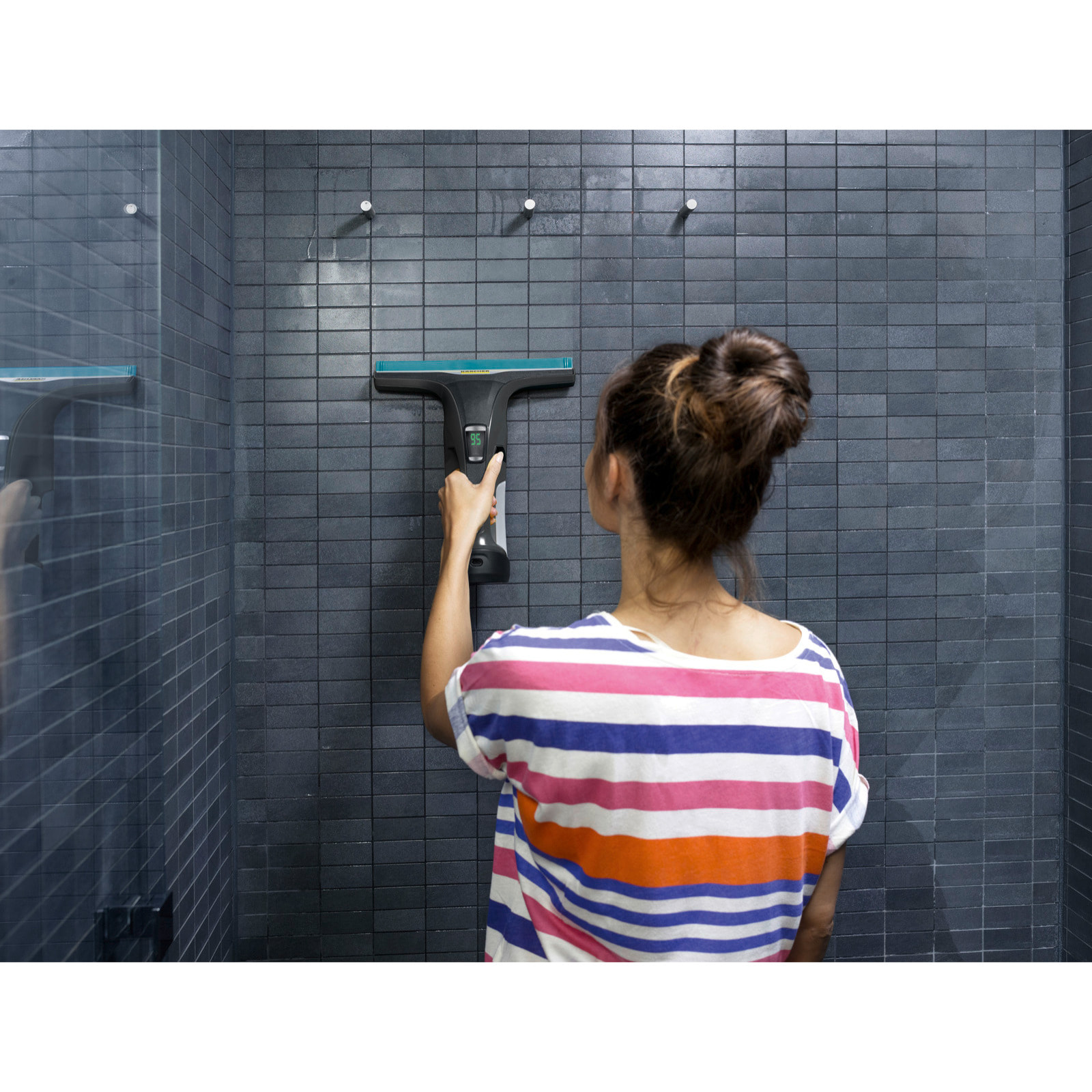 Lave-vitres Karcher WV 6 Plus Multi Edition - Autonomie 100 min- Largeur de travail 280 mm- Multi-accessoires