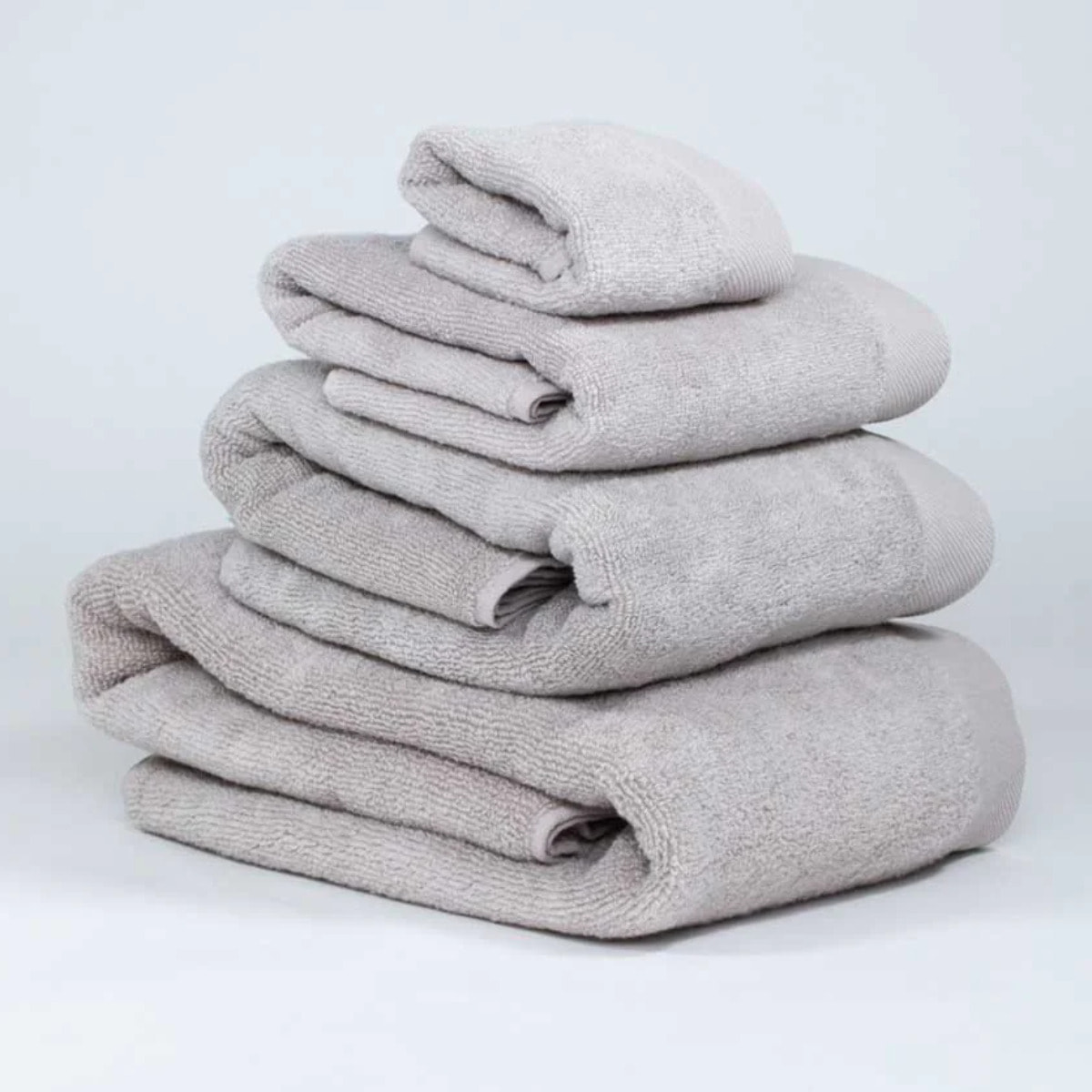 Toalla de baño 400gr doble rizo gris perla