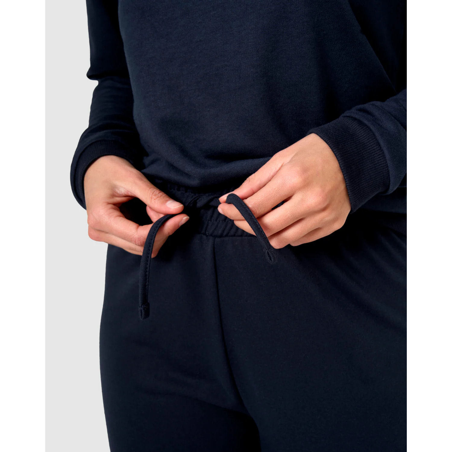 Pantalón largo básico deportivo azul marino
