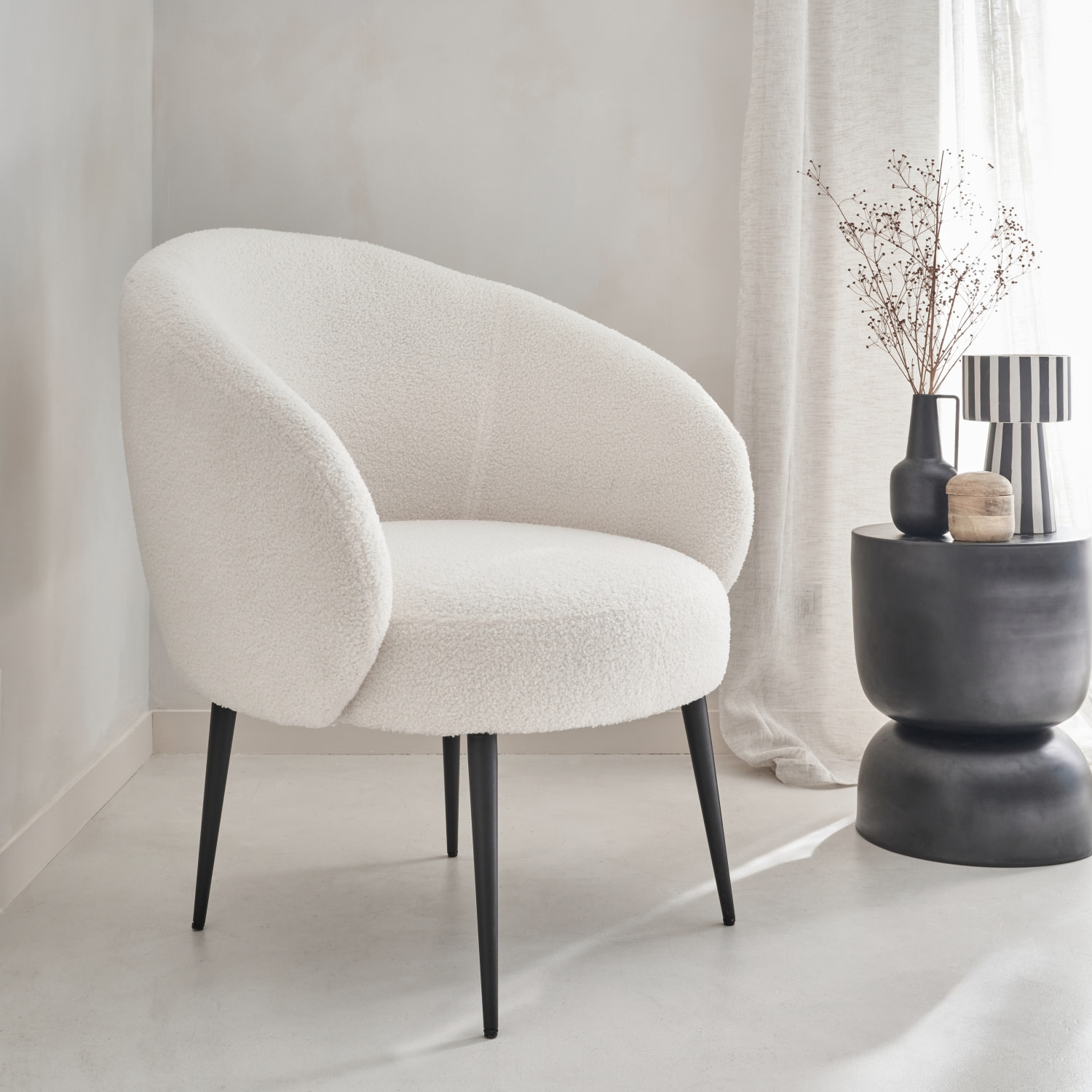 Fauteuil cosy design métal et bouclette HIMA