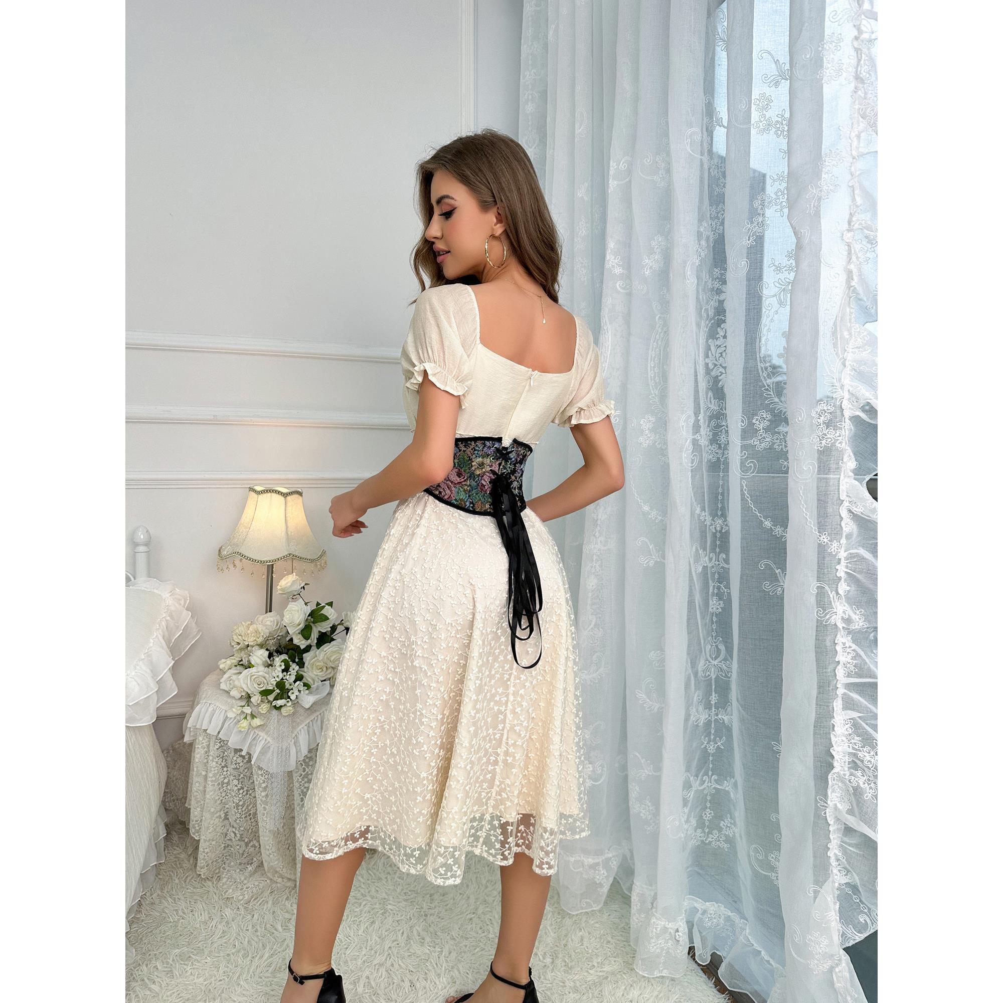 Bustier floral con forro de malla y cierre frontal