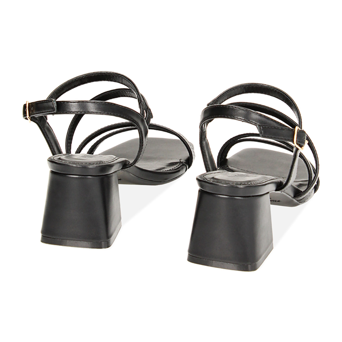 Sandalias con tacones negras