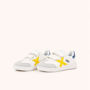 Zapatillas Infantiles Blancas con Velcro y Detalles en Amarillo y Azul MUNICH MINI BARRU VCO 16