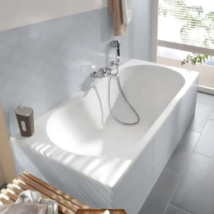 Baignoire droite VILLEROY ET BOCH O Novo acrylique avec pieds