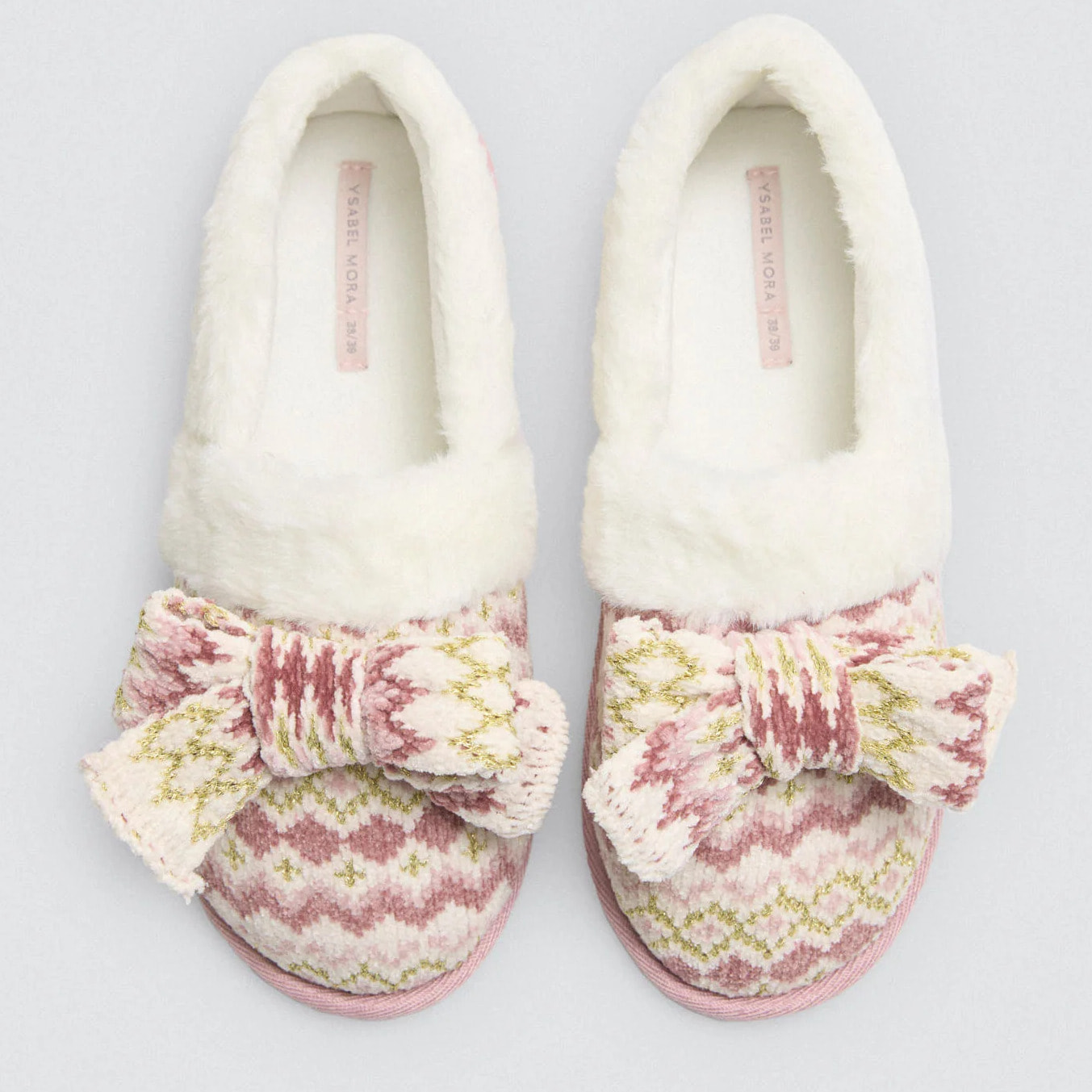 Ciabatte chiuse con dettaglio fiocco stampa etnica