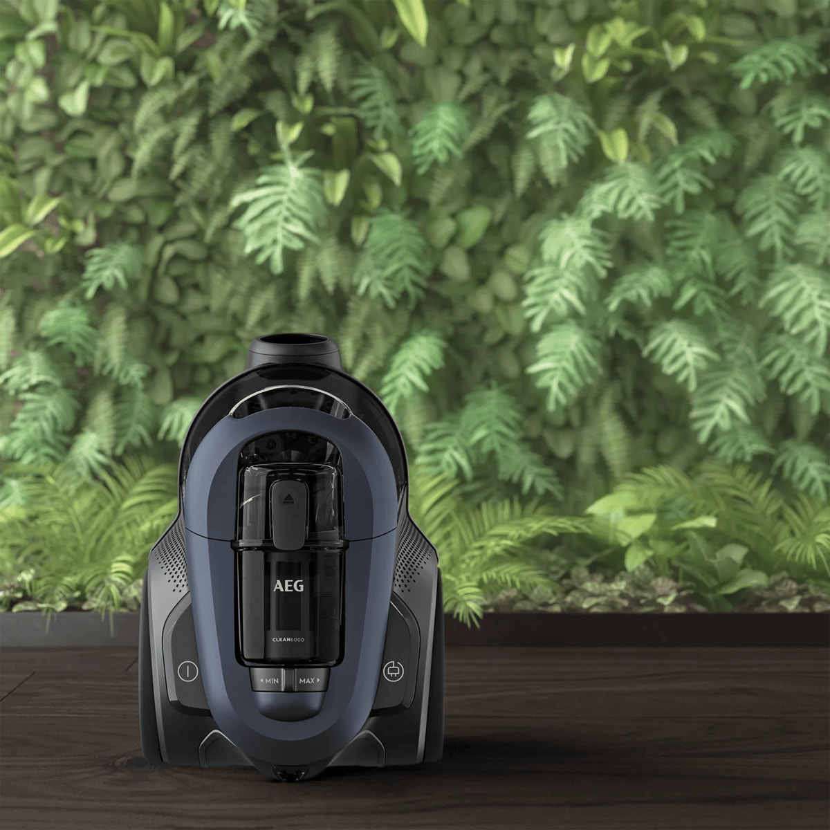 AEG Aspiradora sin bolsa 6000 de 550 W y 74 dB(A) AL61C3DB