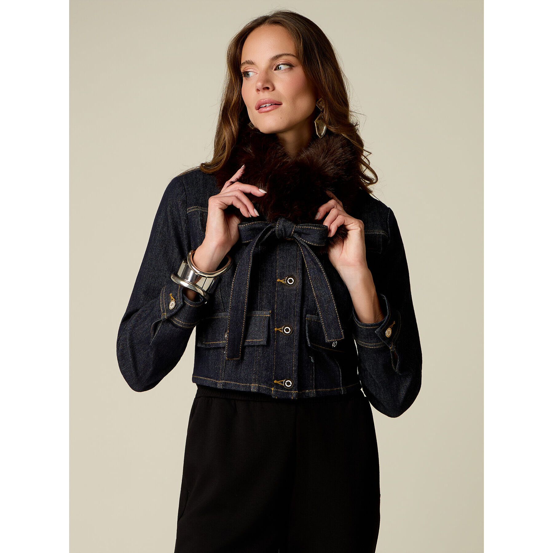 Oltre - Giubbotto in denim con collo peluche - Blu
