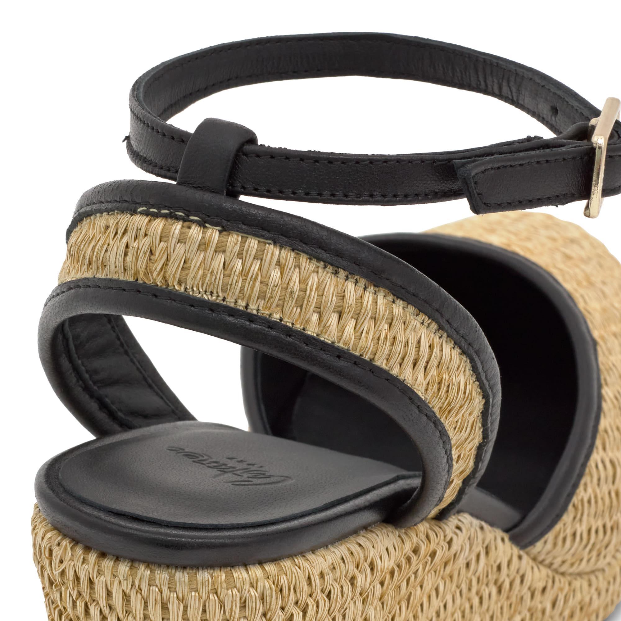 Alpargata de cuña Cass en napa y rafia con cierre de pulsera