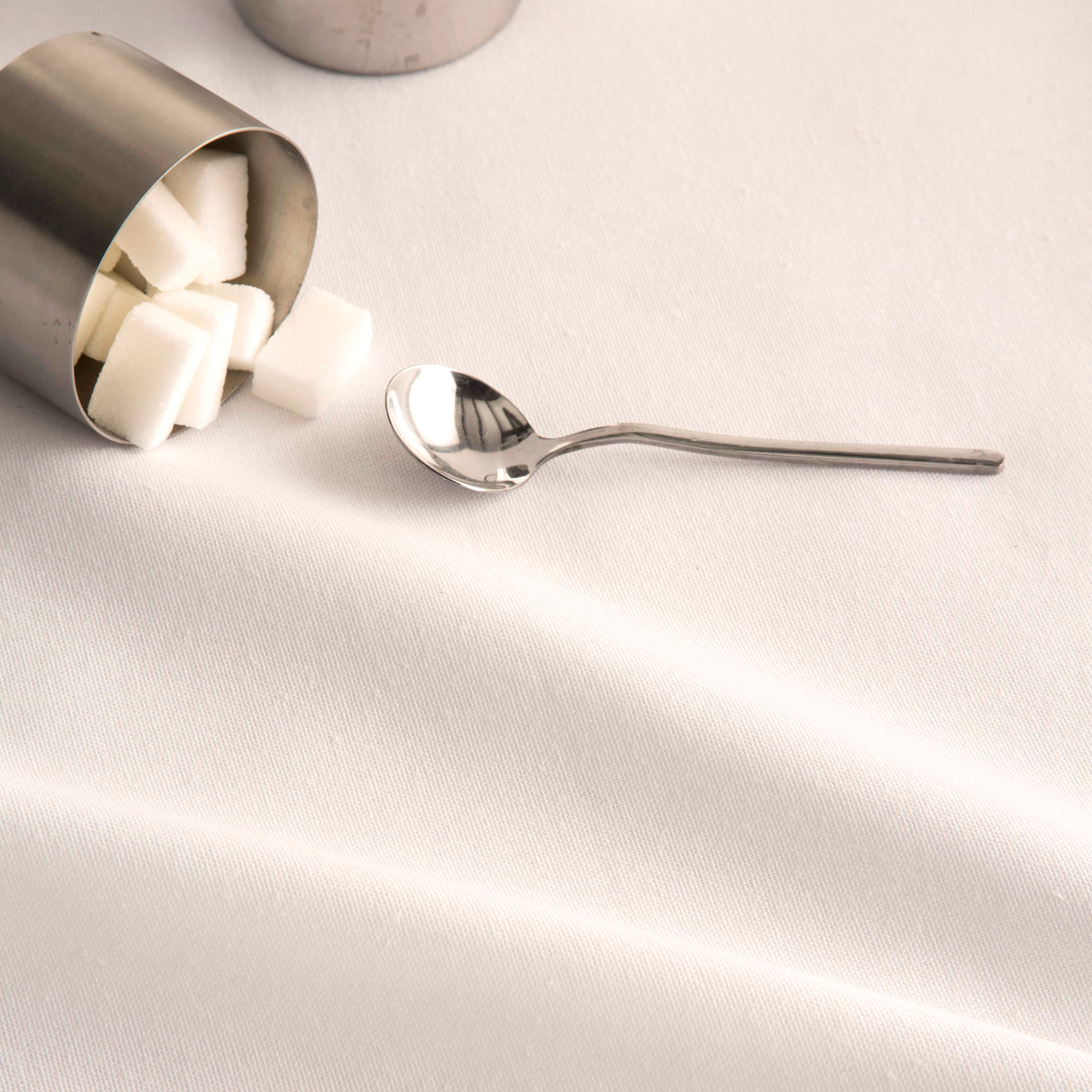 Nappe imprimée anti-tâches KAHU BLANC