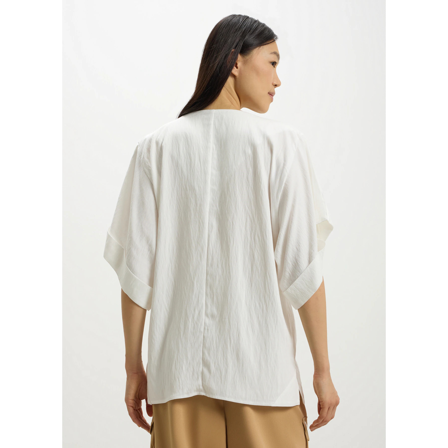 Blusa con spacchi