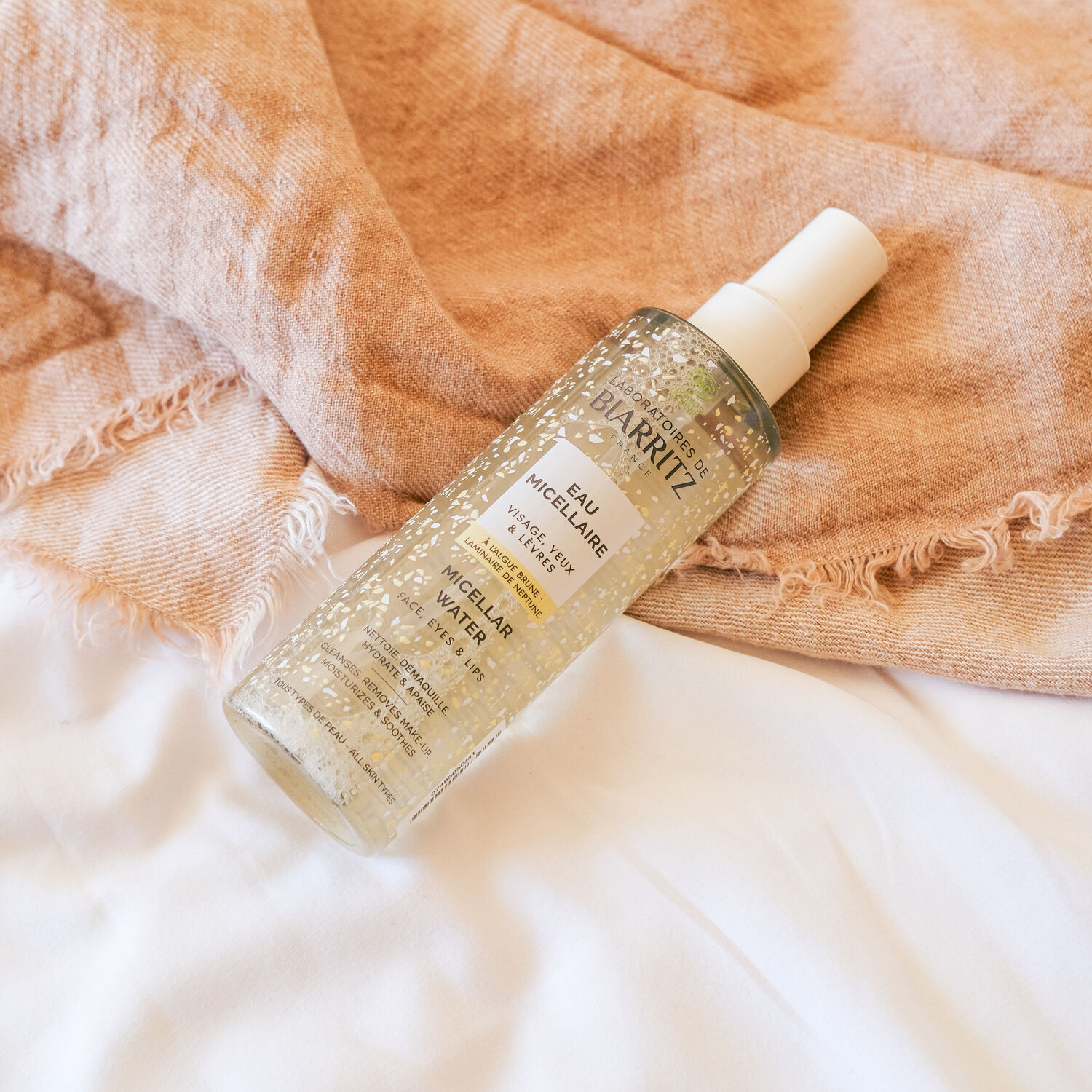 Eau Micellaire à l'Algue Brune - Eau Micellaire Bio Hydrate & Apaise Visage, Yeux & Lèvres 200ml