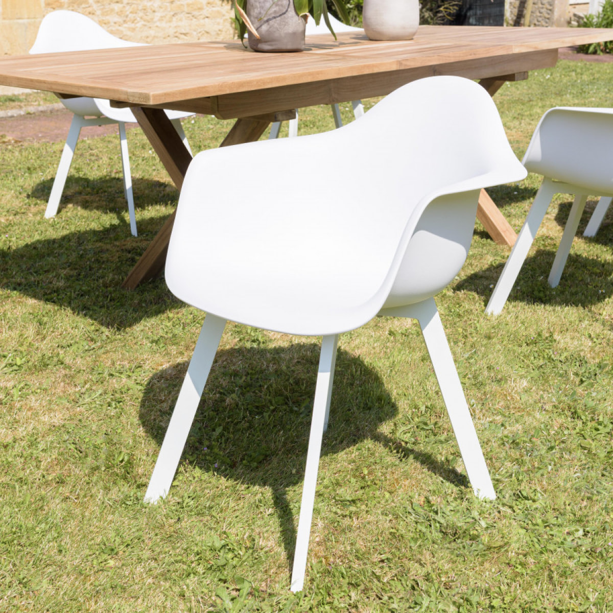 MALO - Lot de 6 fauteuils blancs dossier arrondi