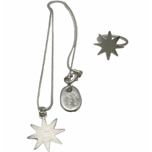 Conjunto colgante y anillo de estrella en latón y zamak chapado en plata de ley. 40cm T-14