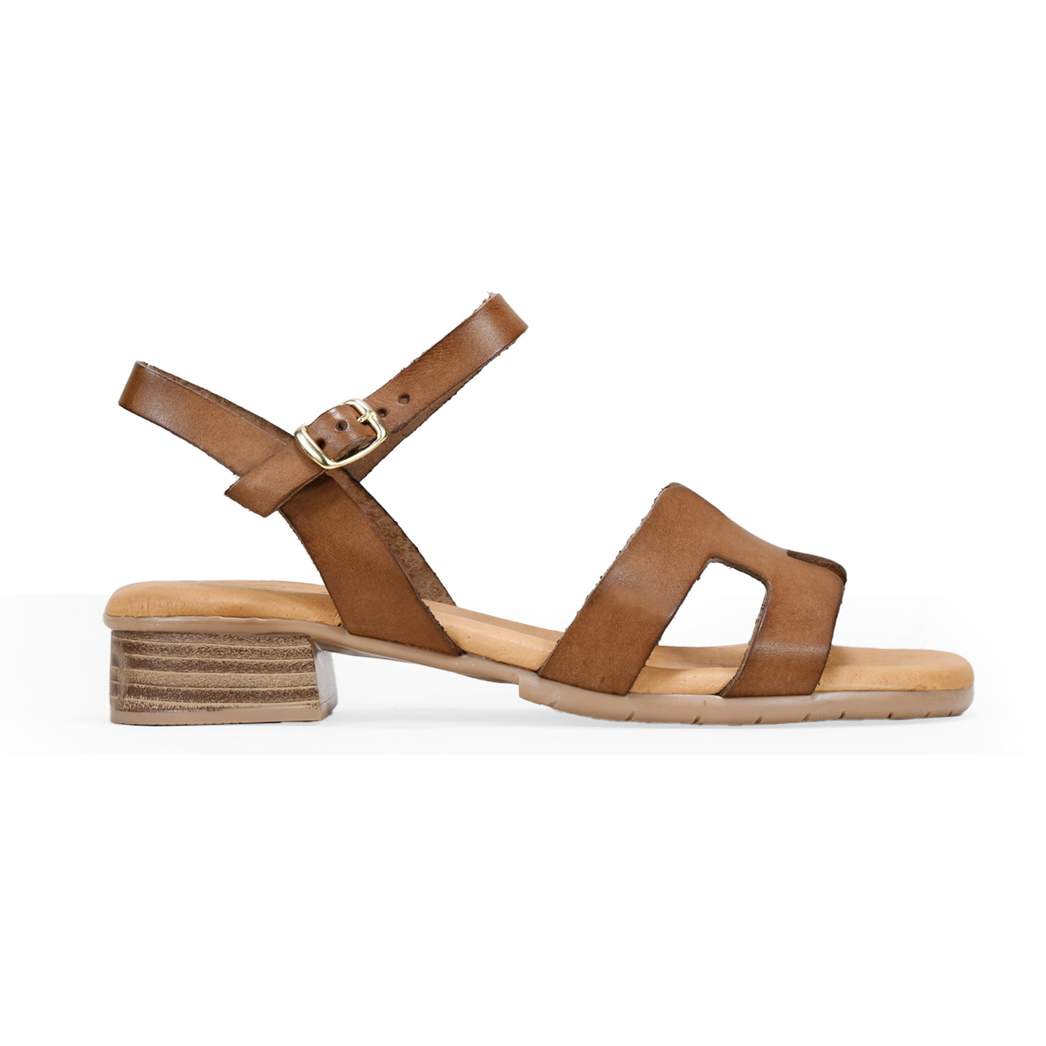 Sandalias de piel marrones con tacón bajo