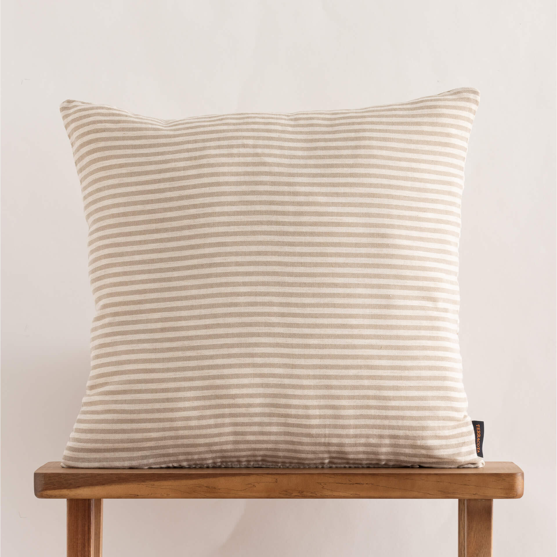 Housse de coussin jacquard 50x50 cm Jávea Mediana Tabac