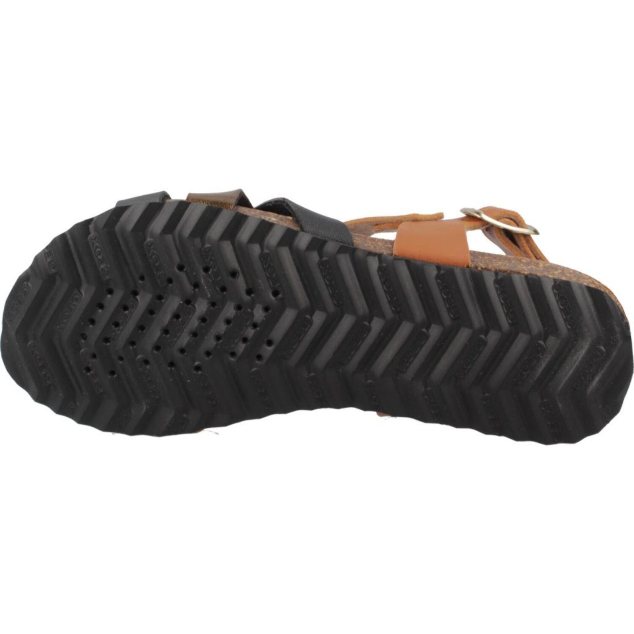 Sandalias Niña de la marca GEOX  modelo J SANDAL CHILENE GIR MARRON