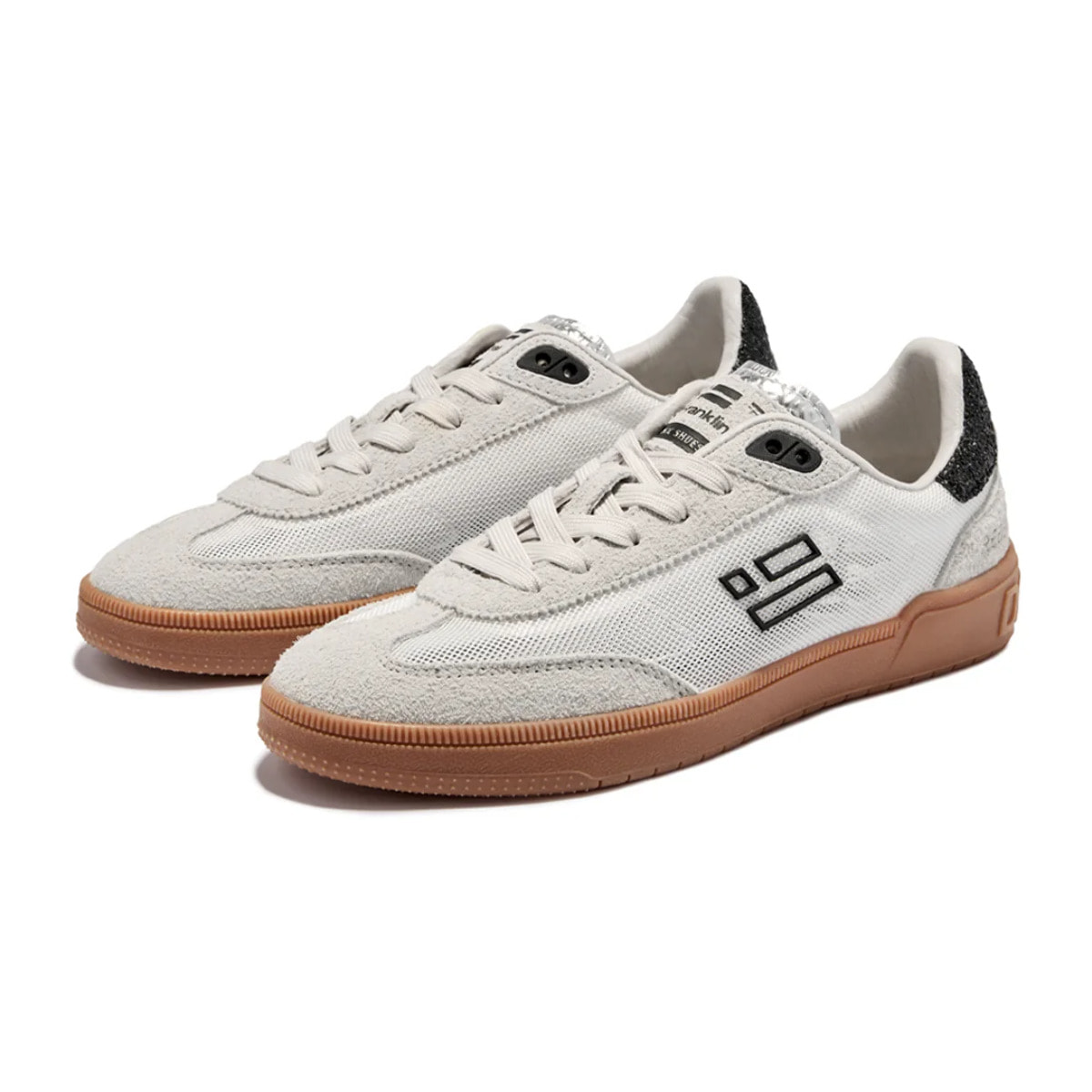 Zapatillas de Mujer Modelo Rebel Mesh Blanco con Detalles de  Negro