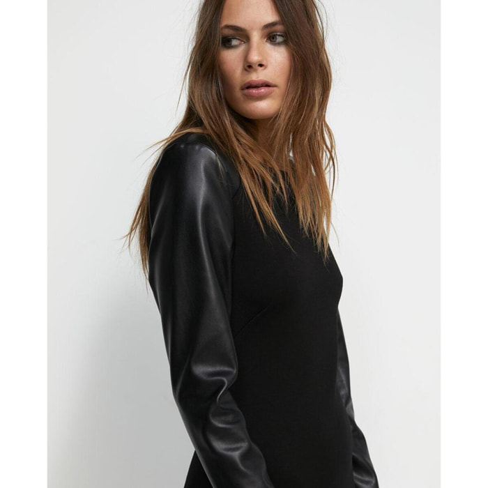 Abito midi in maglia Roma con maniche in similpelle