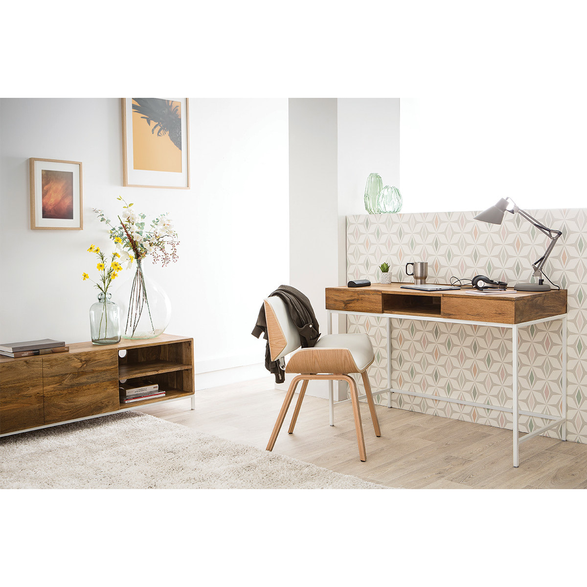 Meuble TV en bois manguier massif et métal blanc 145cm BOHO