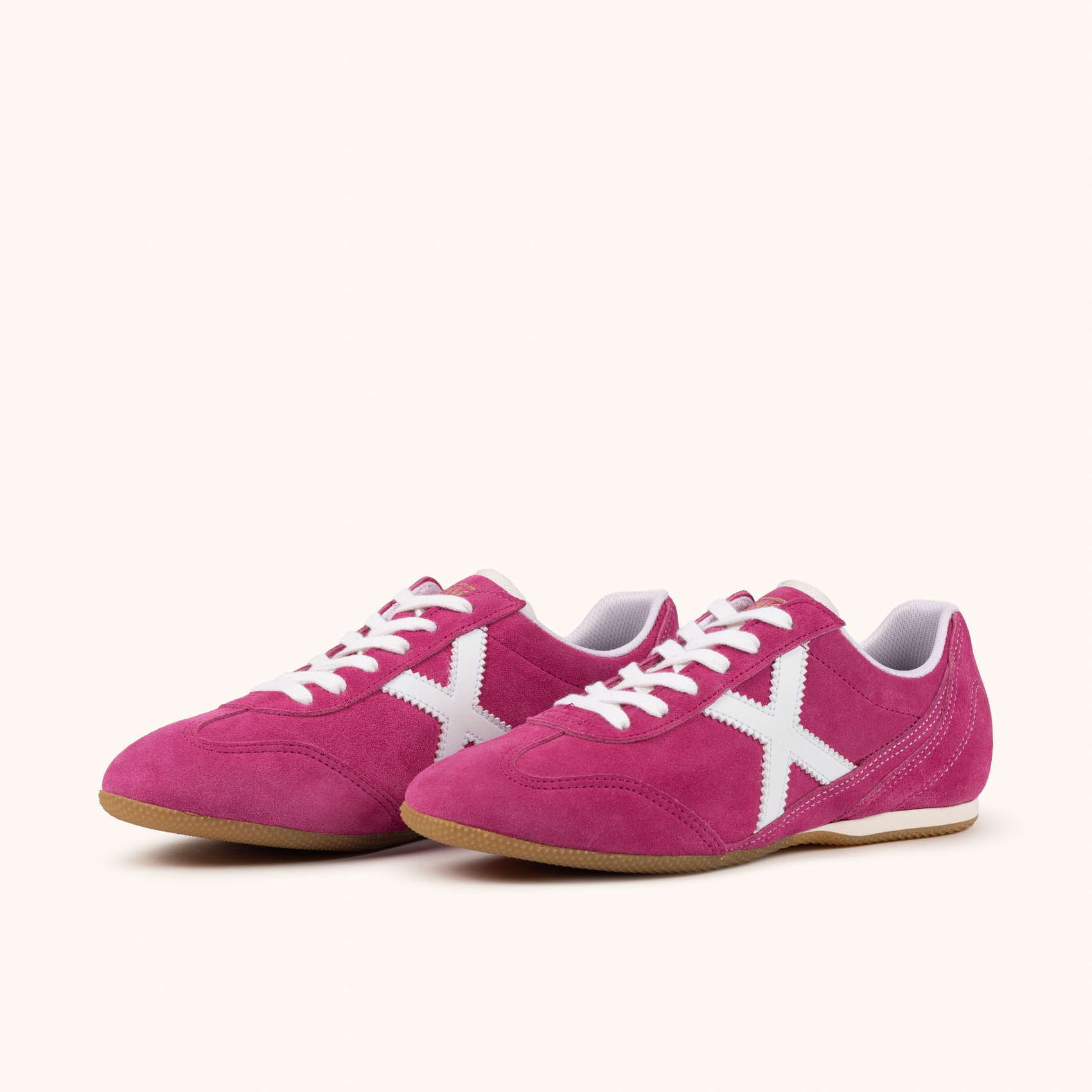 Zapatilla urbana de ante fucsia con diseño contemporáneo MUNICH DRIFT 11