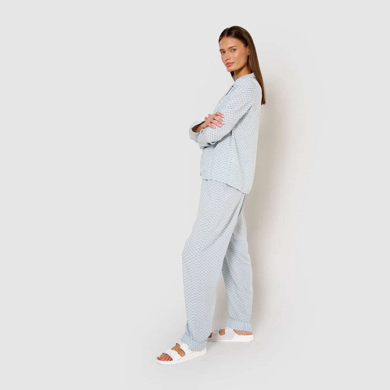 Pigiama lungo stile camicia in viscosa azzurro chiaro sassy