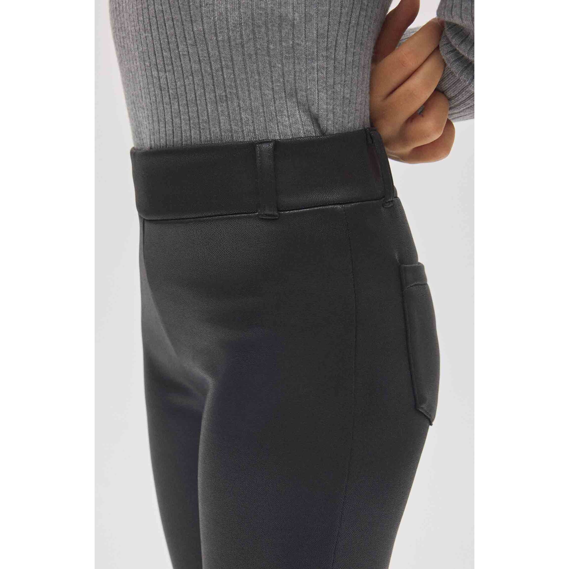 Pantaloni termici svasati neri effetto pelle da bambina